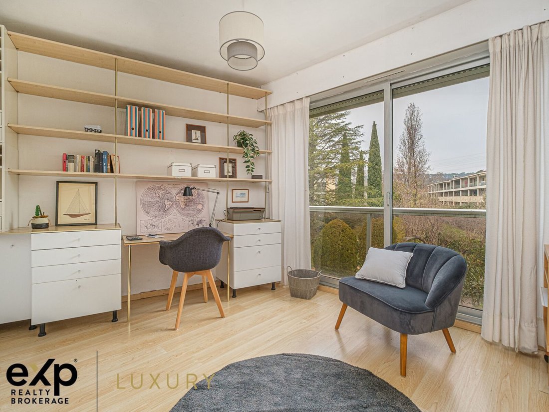 Apartamento en Le Tholonet, Provenza-Alpes-Costa Azul, Francia 2 - 17615319