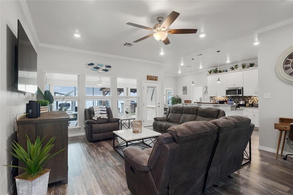 House in Granbury, Texas, United States 5 - 18718528
