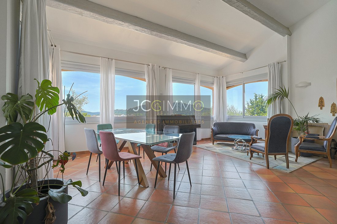 Villa à Carnoules, Provence-Alpes-Côte d'Azur, France 2 - 18719498