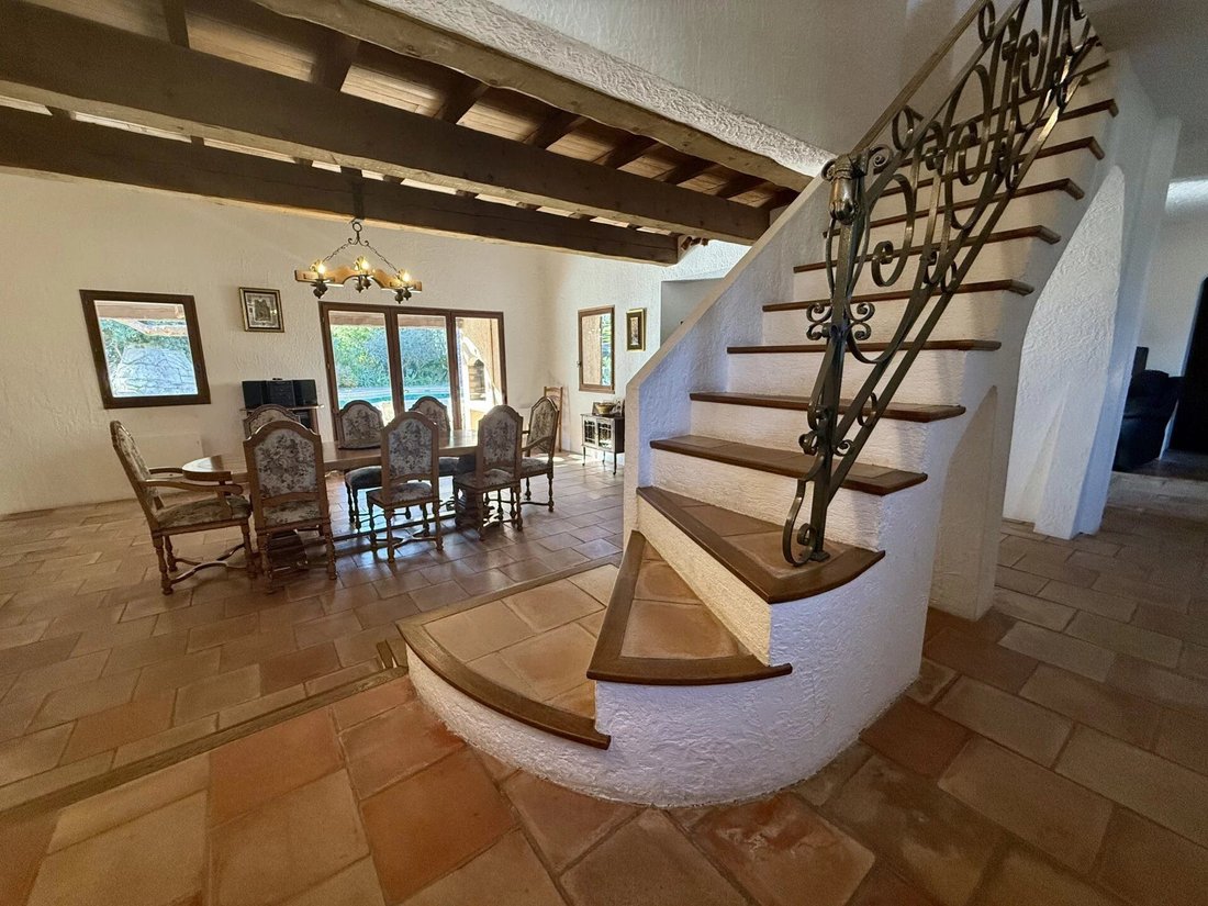 Maison à Les Cougoulins-Rastines, Antibes, France 2 - 16974839