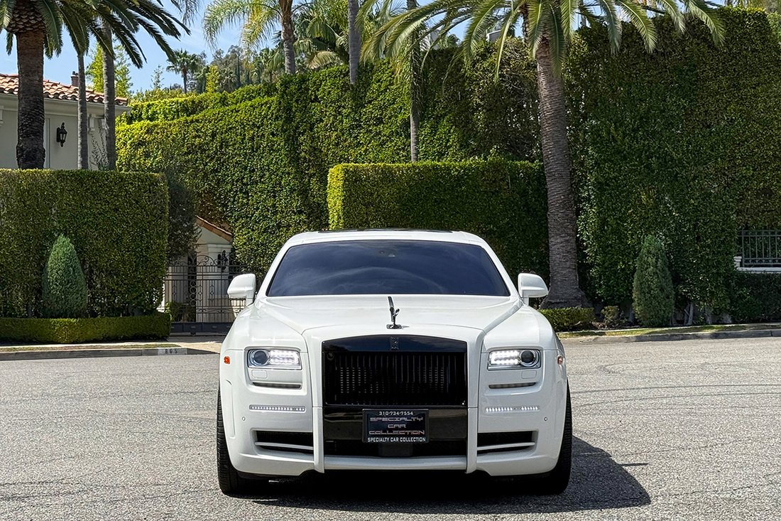 Sedan in West Hollywood, CA, United States 2 - 18717141