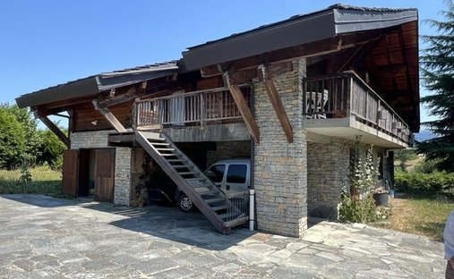 Chalet in Saint-Sulpice, Auvergne-Rhône-Alpes, France 1