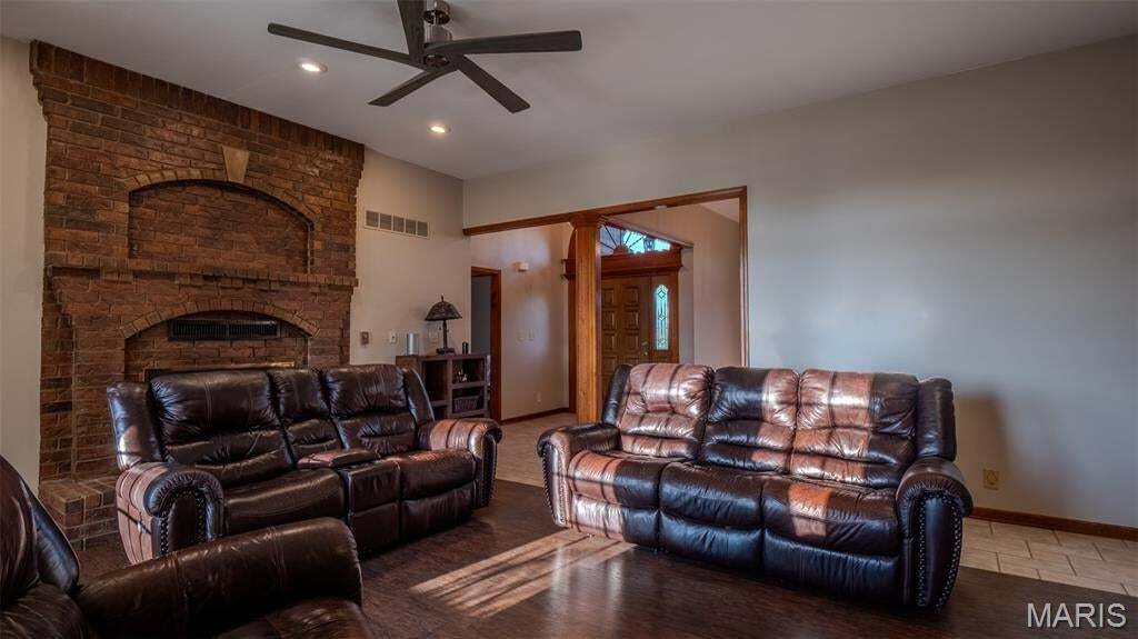 House in Richmond, Missouri, United States 5 - 18718261