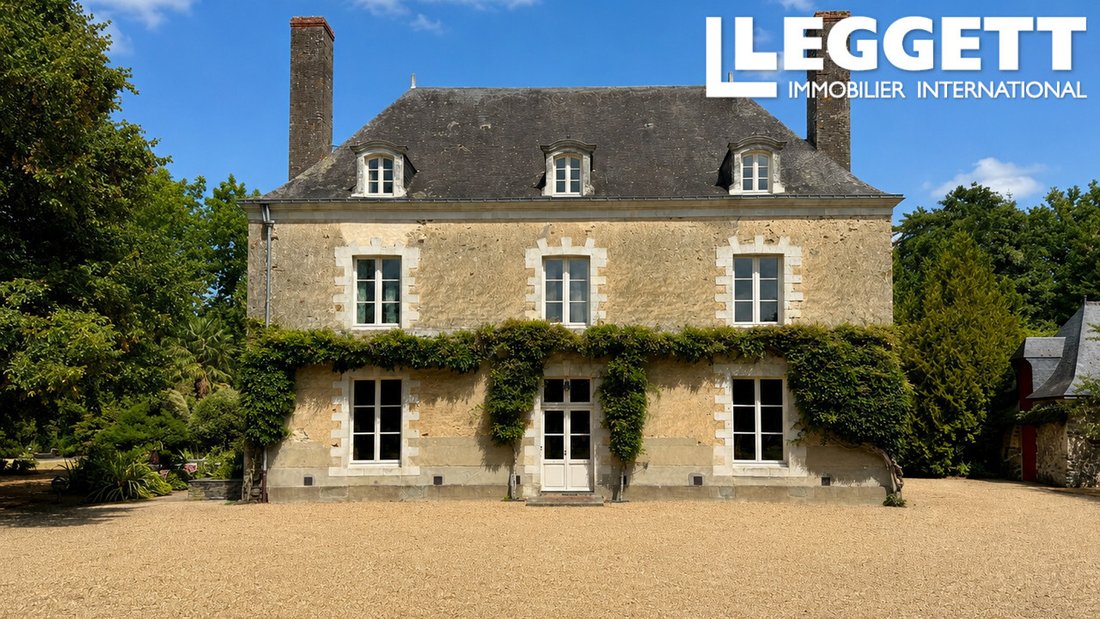 Maison à Ombrée d'Anjou, Pays de la Loire, France 1 - 18717081