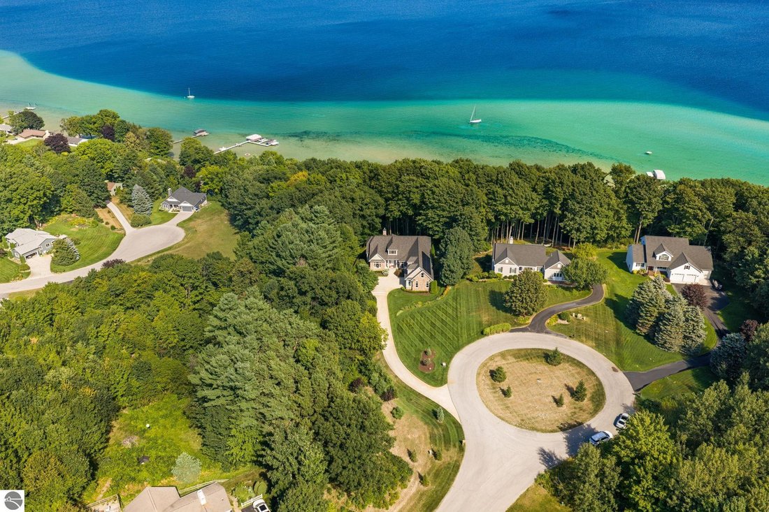 House in Traverse City, Michigan, United States 2 - 18636461