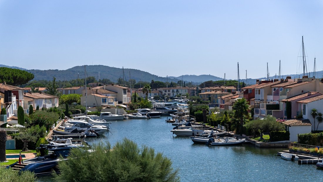 Casa en Grimaud, Provenza-Alpes-Costa Azul, Francia 4 - 18719423