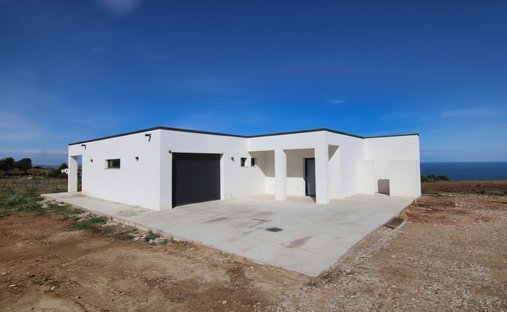 Villa in Petacciato, Molise, Italy 1