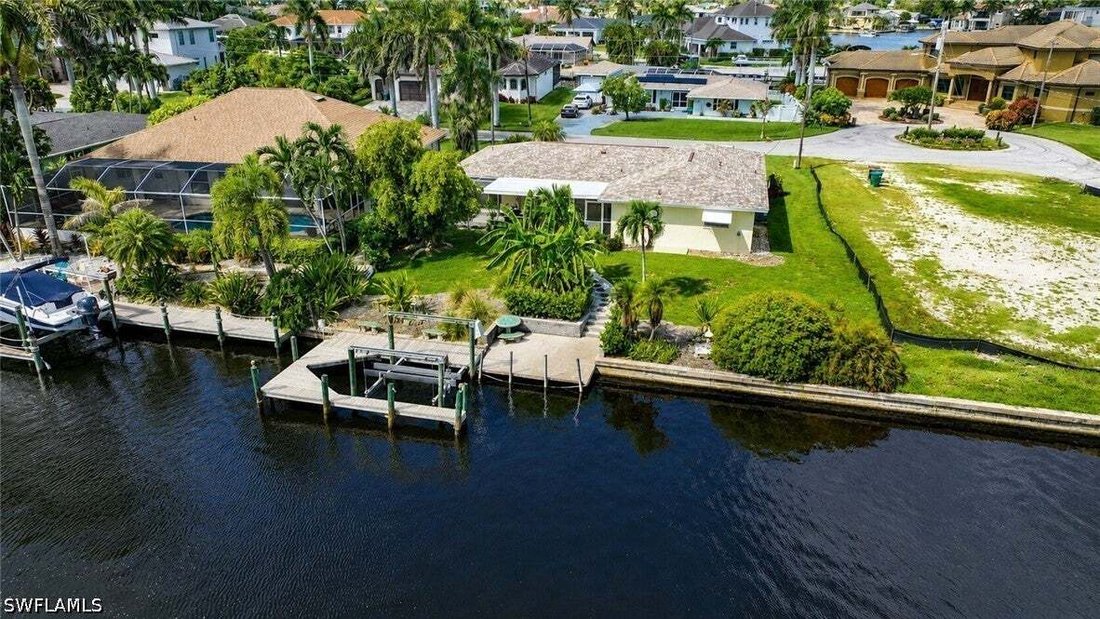 House in Cape Coral, Florida, United States 3 - 18718595