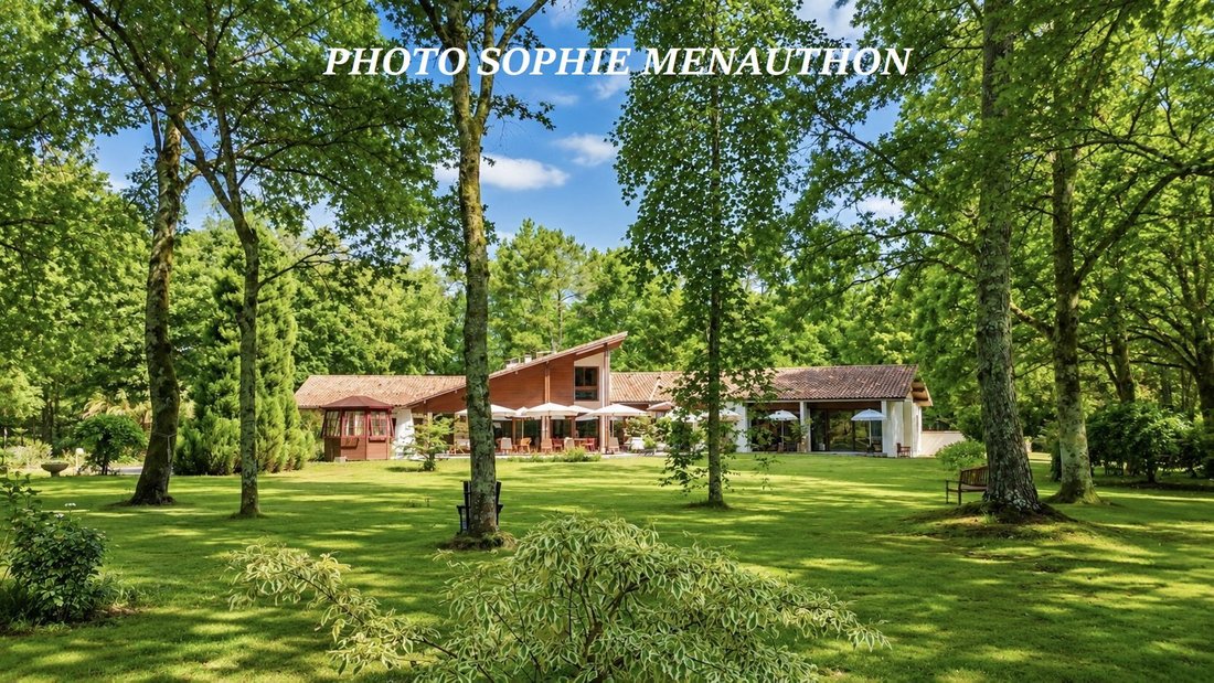Villa a Saint-Paul-lès-Dax, Nuova Aquitania, Francia 1 - 18719674