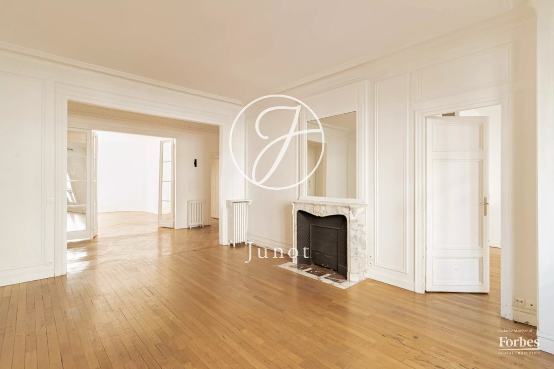 Appartamento a Courcelles-Wagram, Paris 17e Arrondissement, Parigi 4 - 18716808