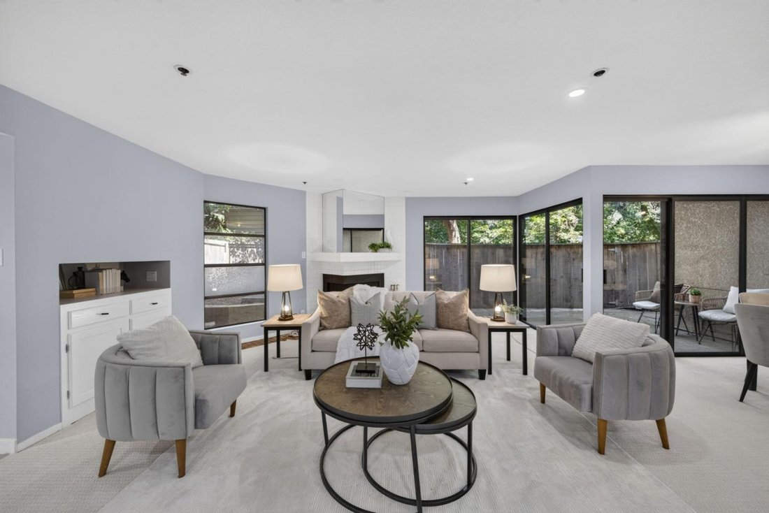 Condo in San Mateo, California, United States 4 - 18719157