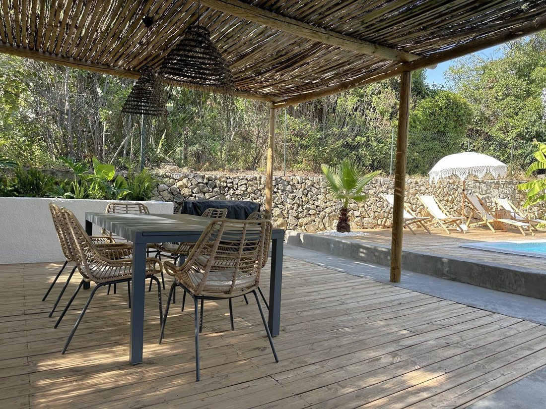 Villa en Le Revest-les-Eaux, Provenza-Alpes-Costa Azul, Francia 3 - 16834353