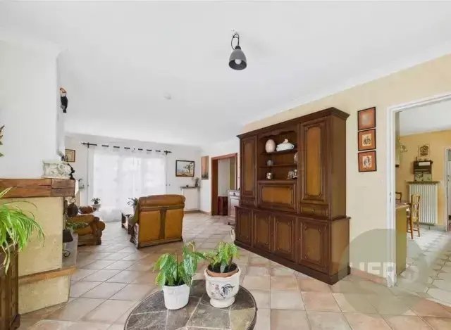Casa a Le Village, Elancourt, Francia 1 - 16386702