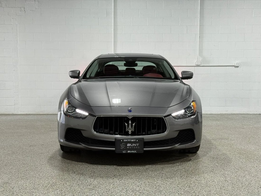 Sedan in Northbrook, IL, United States 3 - 18717527