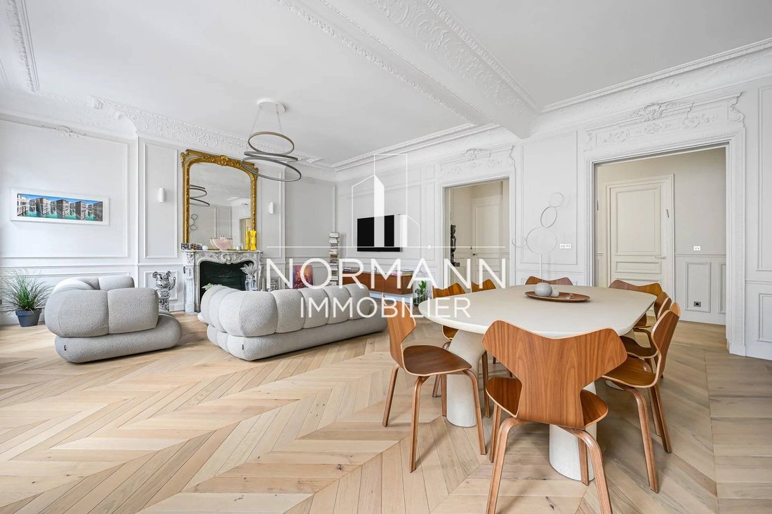 Apartamento en Saint Philippe du Roule, Paris 8e Arrondissement, París 1 - 16188675