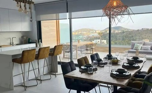 House in la Vila Joiosa / Villajoyosa, Valencian Community, Spain 1