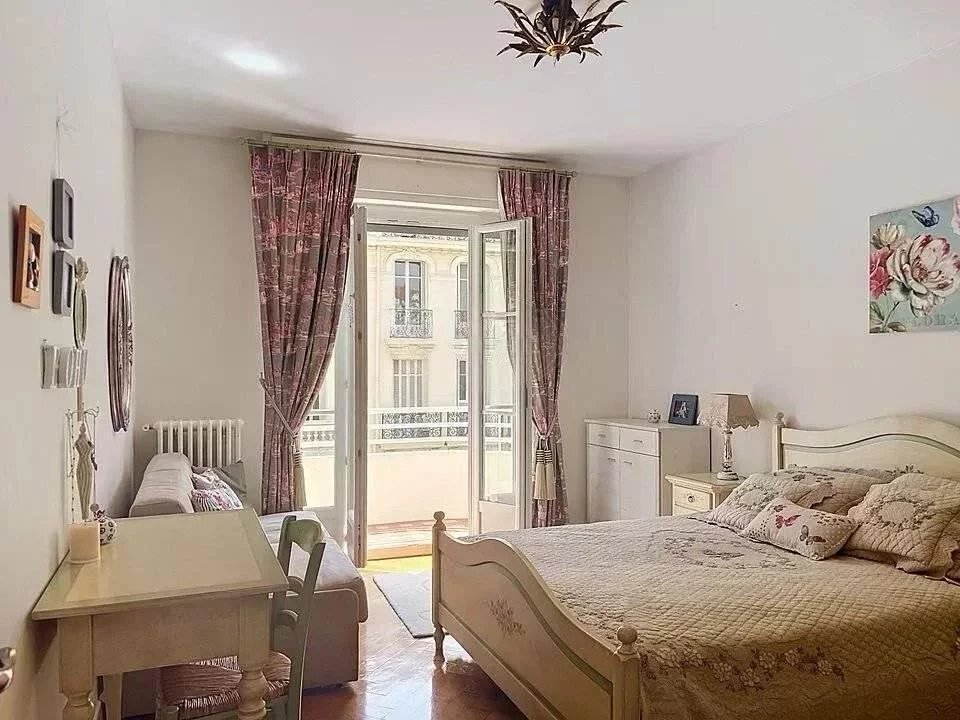 Apartment in Liberation, Nice, France 1 - 18717274