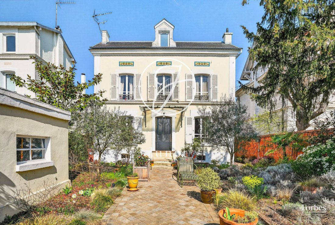 Maison à Le Vésinet, Île-de-France, France 1 - 17450711