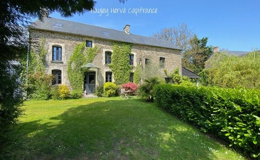 House in Sainte-Honorine-de-Ducy, Normandy, France 1