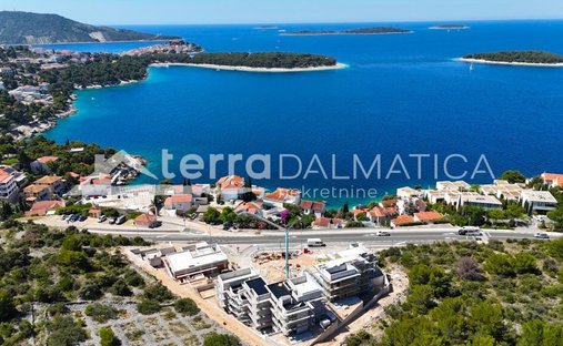 Villa in Primošten, Gespanschaft Šibenik-Knin, Kroatien 1
