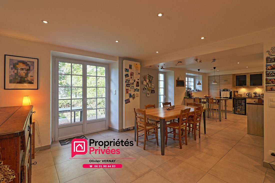 Villa in Alby-sur-Cheran, Auvergne-Rhône-Alpes, France 1 - 18405908