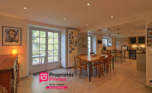 Villa in Alby-sur-Chéran, Auvergne-Rhone-Alpen, Frankreich 1