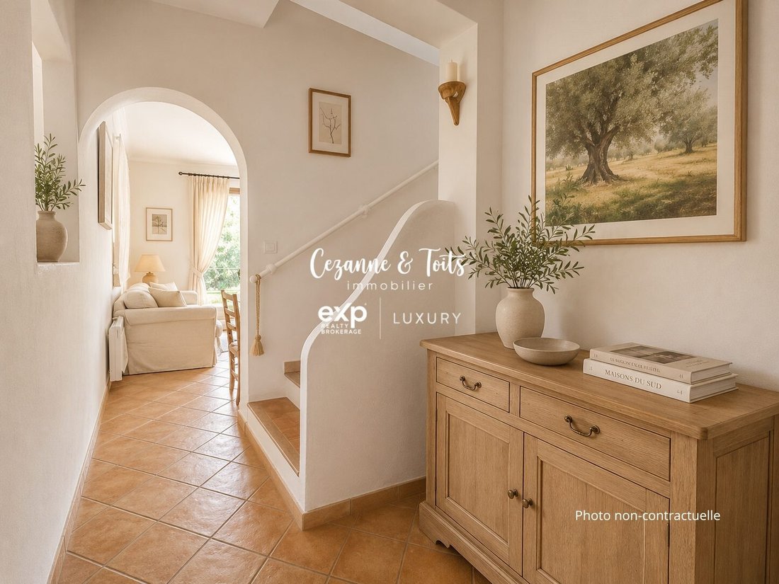 Villa à Ville-Les Saquedes-Le Bouillonnet, Sainte-Maxime, France 1 - 17393222