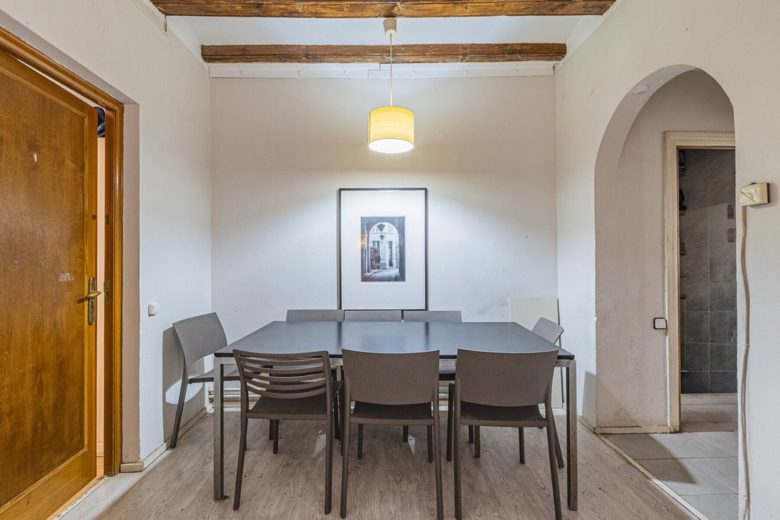 Apartment in Ciutat Vella, Barcelona, Spain 5 - 18716379