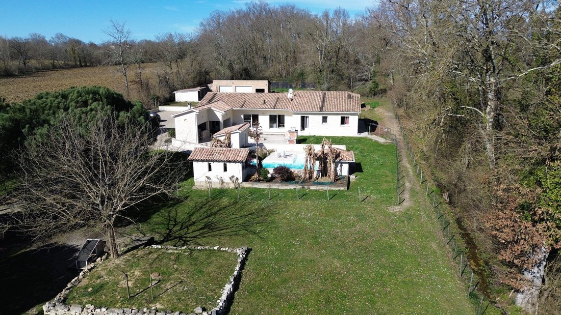 Casa a Plaisance, Nuova Aquitania, Francia 1 - 16994456