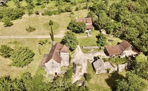 Villa a Saint-Jean-de-Laur, Occitania, Francia 1