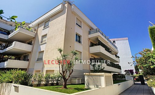 Appartement à Gabelle-Courcettes-Les Clos, Vallauris, France 1