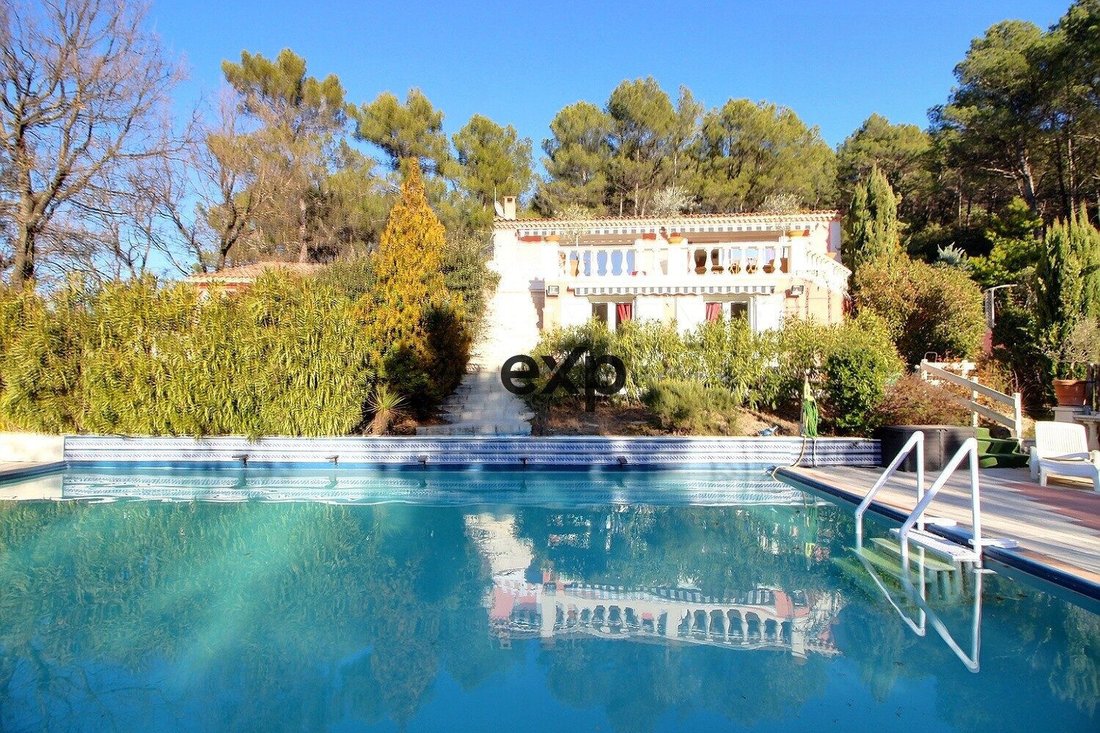 Villa en Pourcieux, Provenza-Alpes-Costa Azul, Francia 1 - 17367752