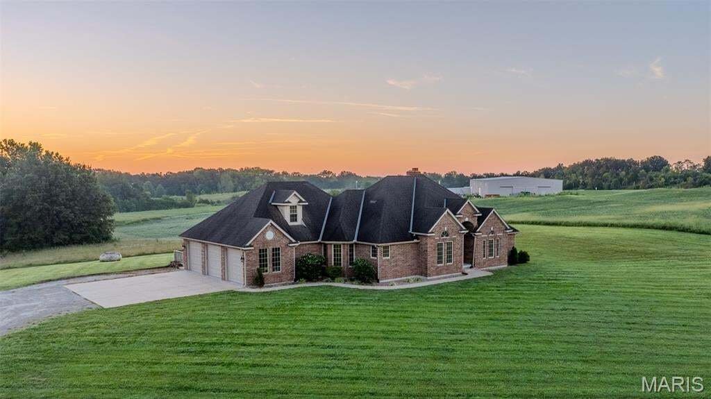 House in Richmond, Missouri, United States 2 - 18718261
