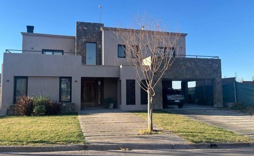 House in Las Heras, Mendoza Province, Argentina 1