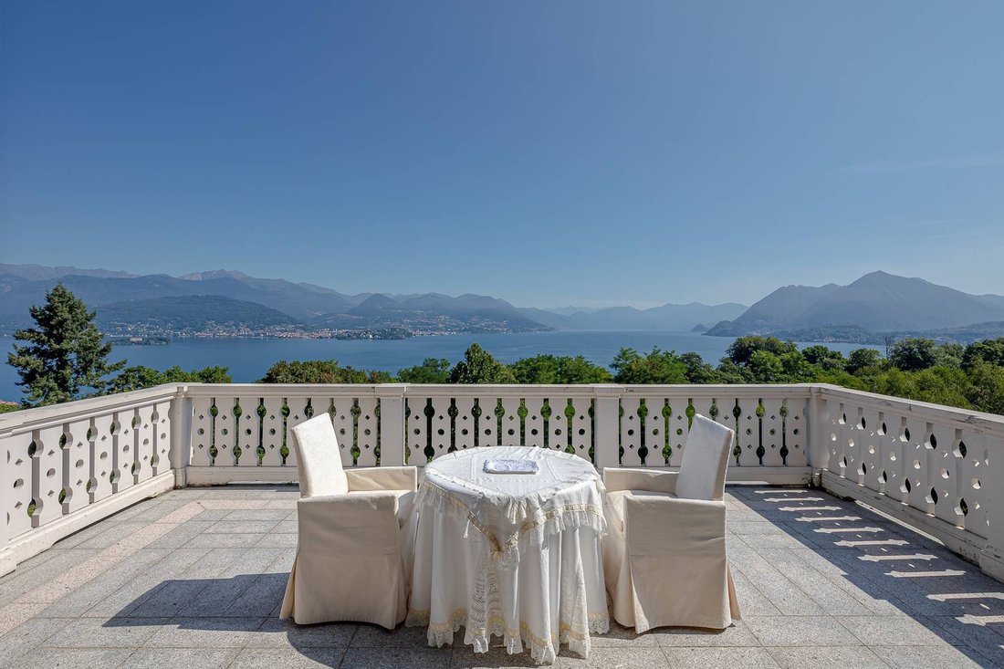 House in Stresa, Piedmont, Italy 1 - 15801696