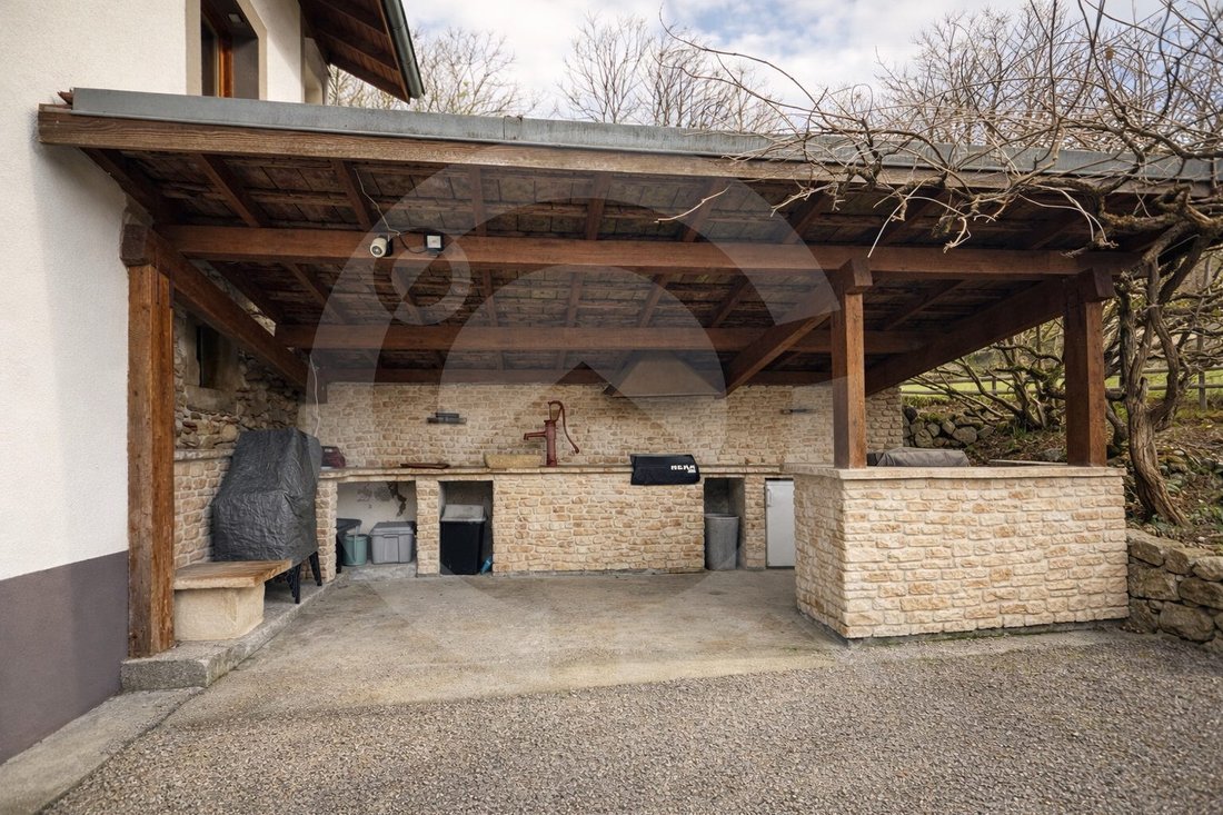 Casa en Arthaz-Pont-Notre-Dame, Auvernia-Ródano-Alpes, Francia 2 - 17298576