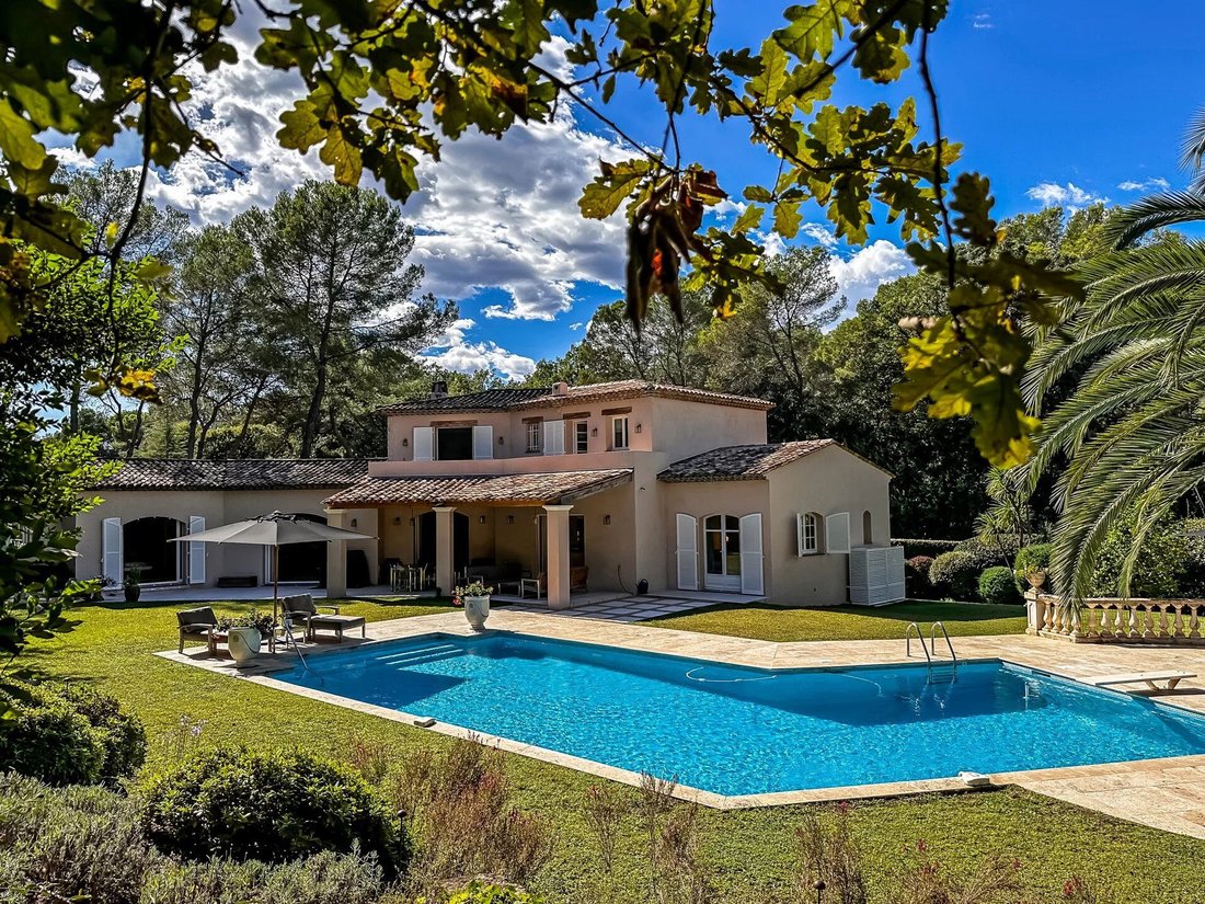 Casa a Mougins, Provenza-Alpi-Costa Azzurra, Francia 2 - 17508328