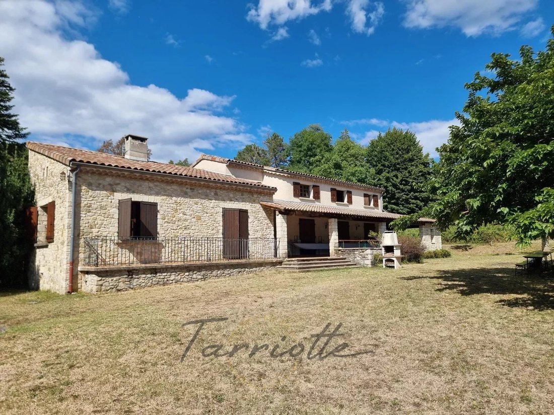 Villa in Dieulefit, Auvergne-Rhone-Alpen, Frankreich 1 - 18716861