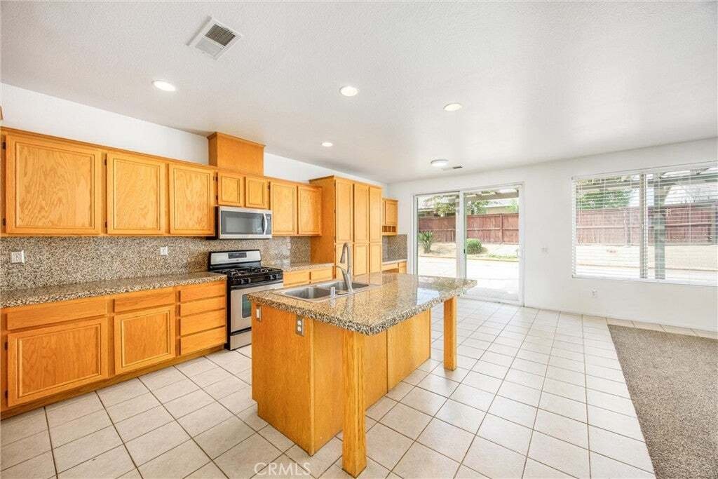 House in Cherry Valley, California, United States 3 - 18716177