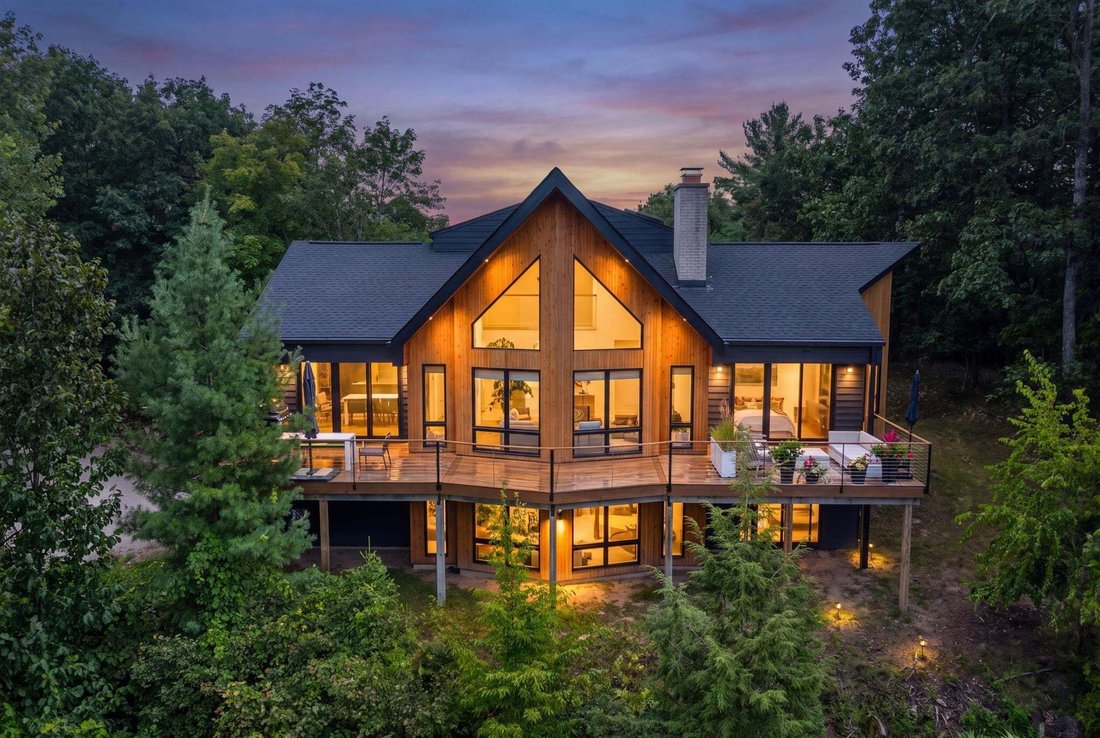 Haus in Traverse City, Michigan, Vereinigte Staaten 1 - 18718503