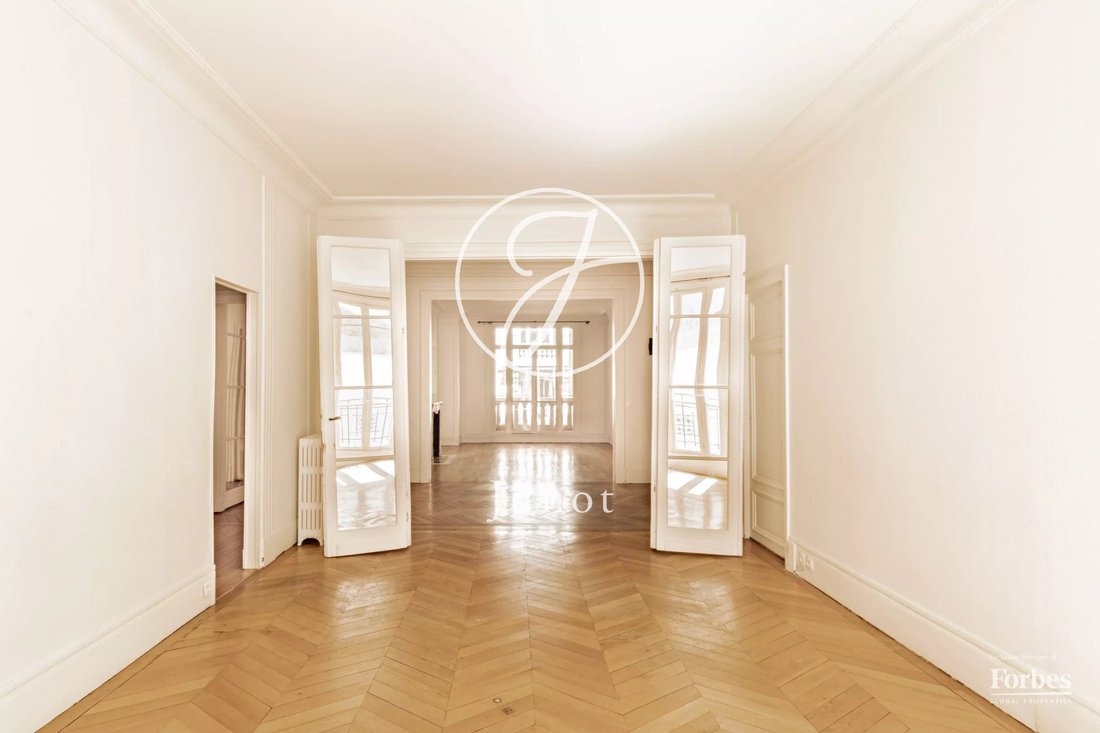 Appartamento a Courcelles-Wagram, Paris 17e Arrondissement, Parigi 3 - 18716808