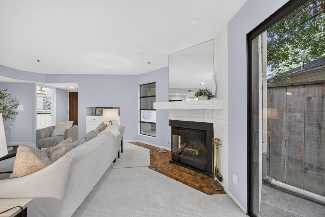 Condo in San Mateo, California, United States 5 - 18719157