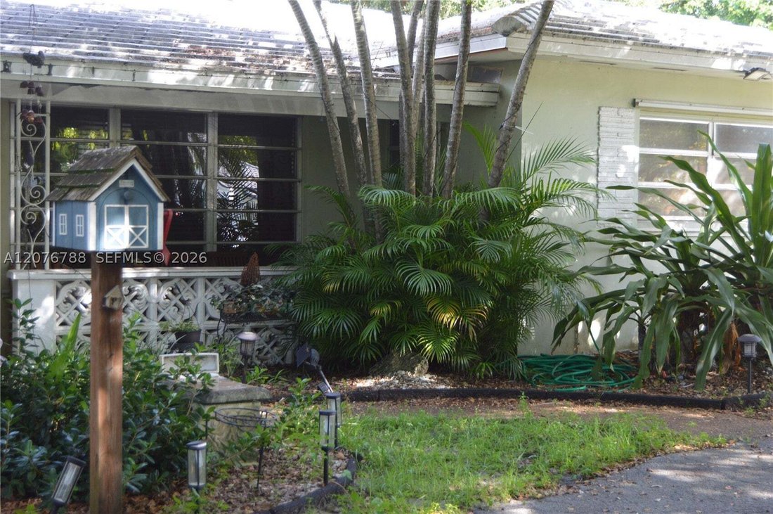House in Miami, Florida, United States 1 - 18719342