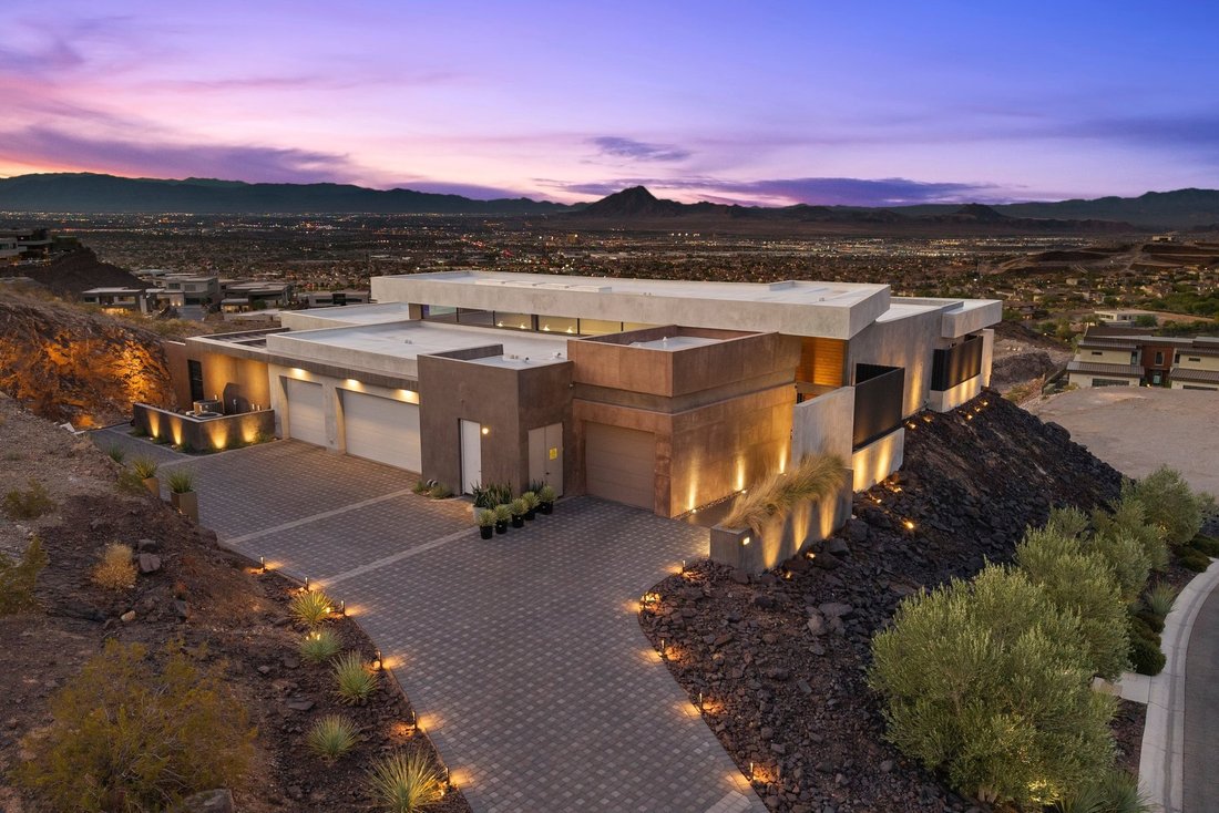 House in Henderson, Nevada, United States 1 - 18716596