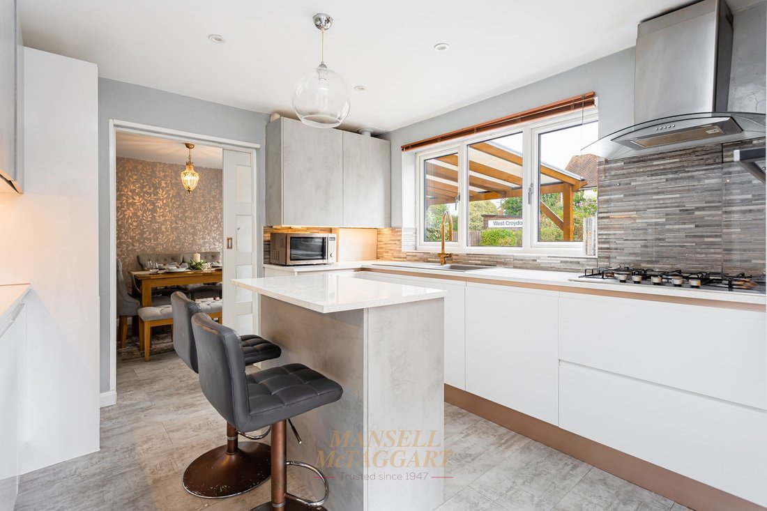 Haus in Horley, England 4 - 18716980