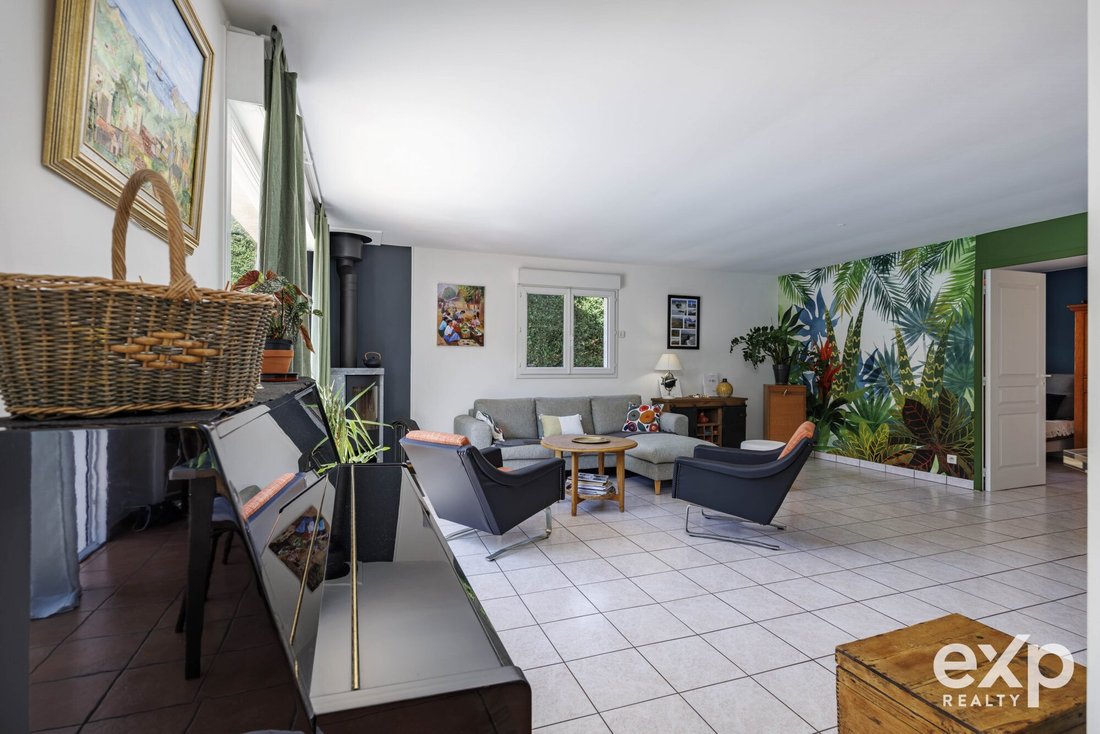 Villa a Cités, Tonone, Francia 2 - 18162079