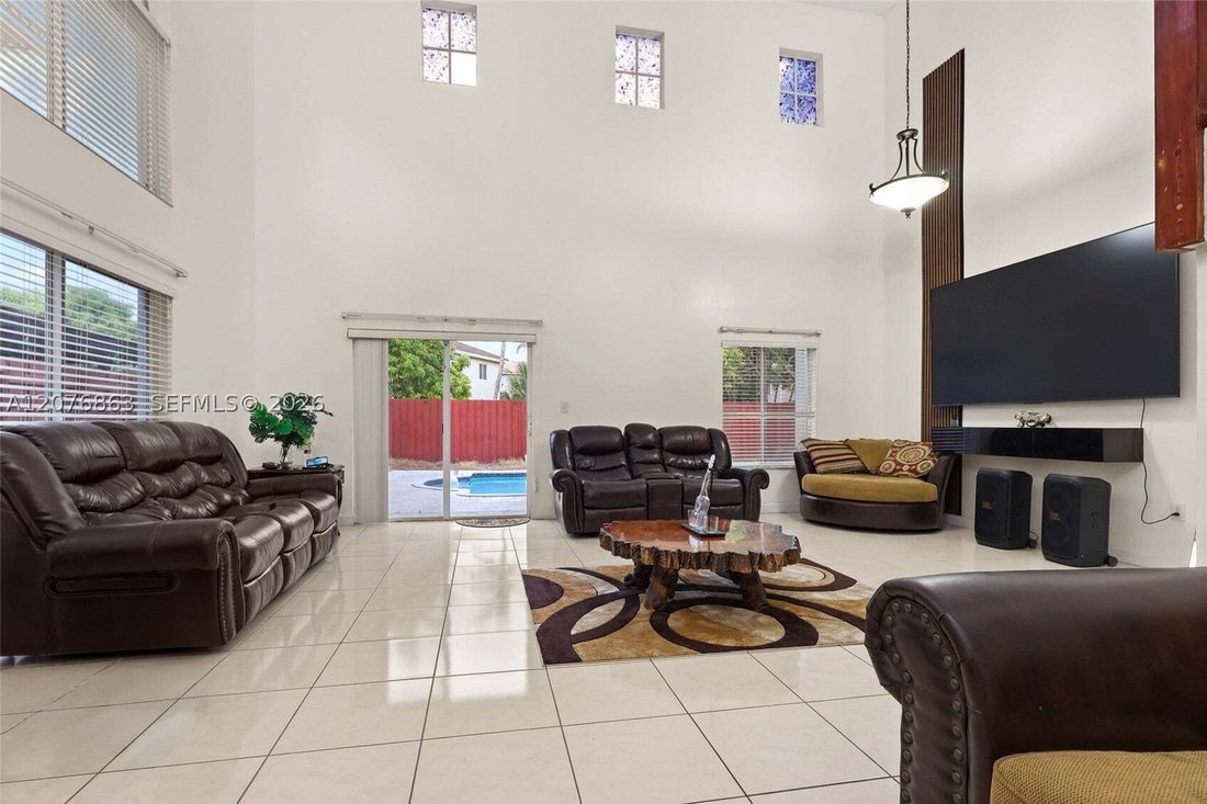 Casa en Miami, Florida, Estados Unidos 5 - 18719348