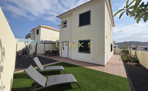 Villa in Porto Santo, Autonome Region Madeira, Portugal 1