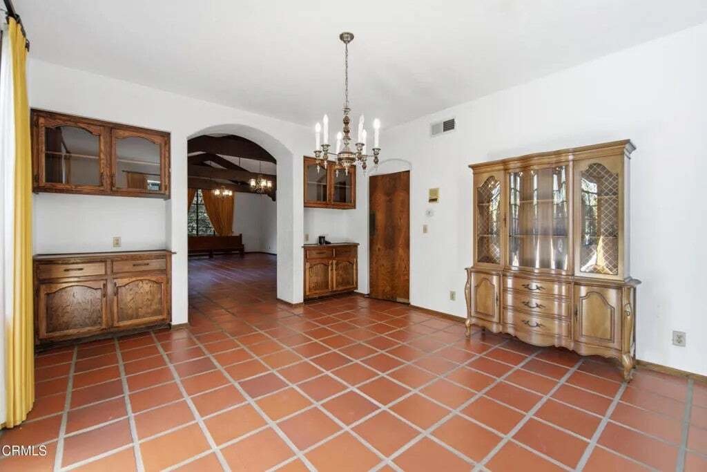 Maison à Santa Paula, Californie, États-Unis 5 - 18719217