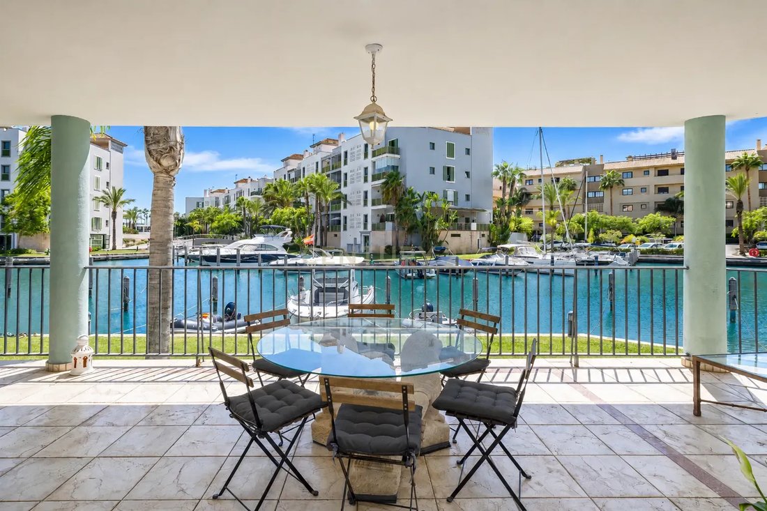 Apartment in Sotogrande, San Roque, Andalusia 1 - 18693129